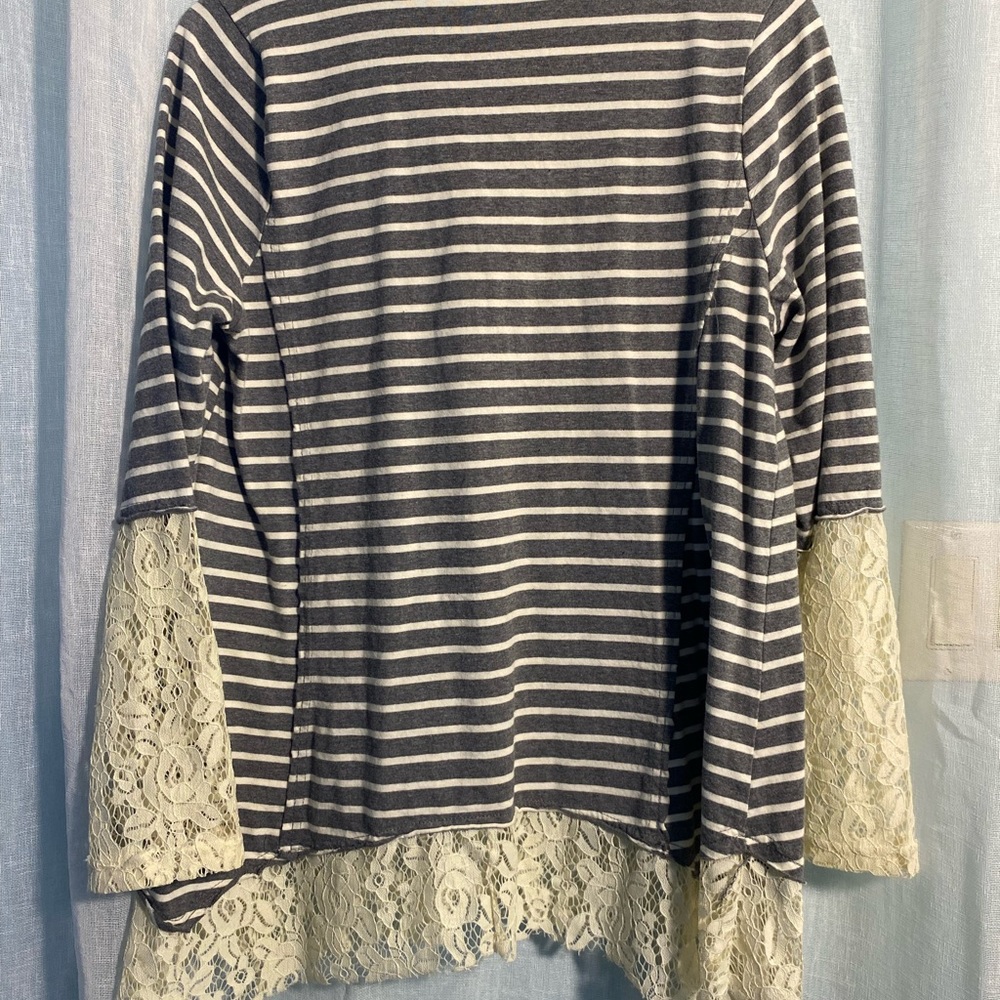 Doe & Rae lace underlay blouse